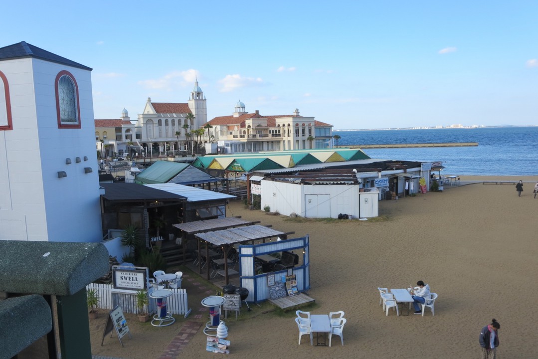 シーサイドももち海浜公園の中心部マリゾン