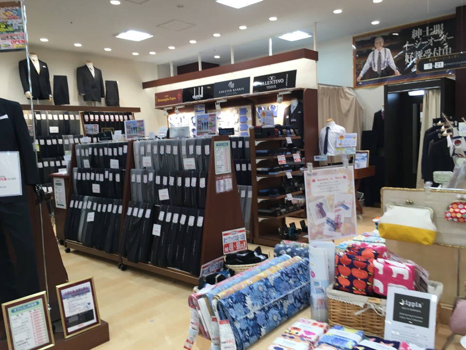 ユザワヤ御徒町吉池店の店内画像。