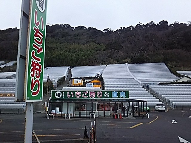 バイパスから旧道に入ってすぐ
