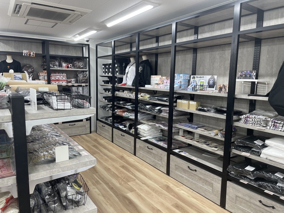 【実際に撮影してきた】アニメイト秋葉原1号館の一般向けキャラクターグッズ売場