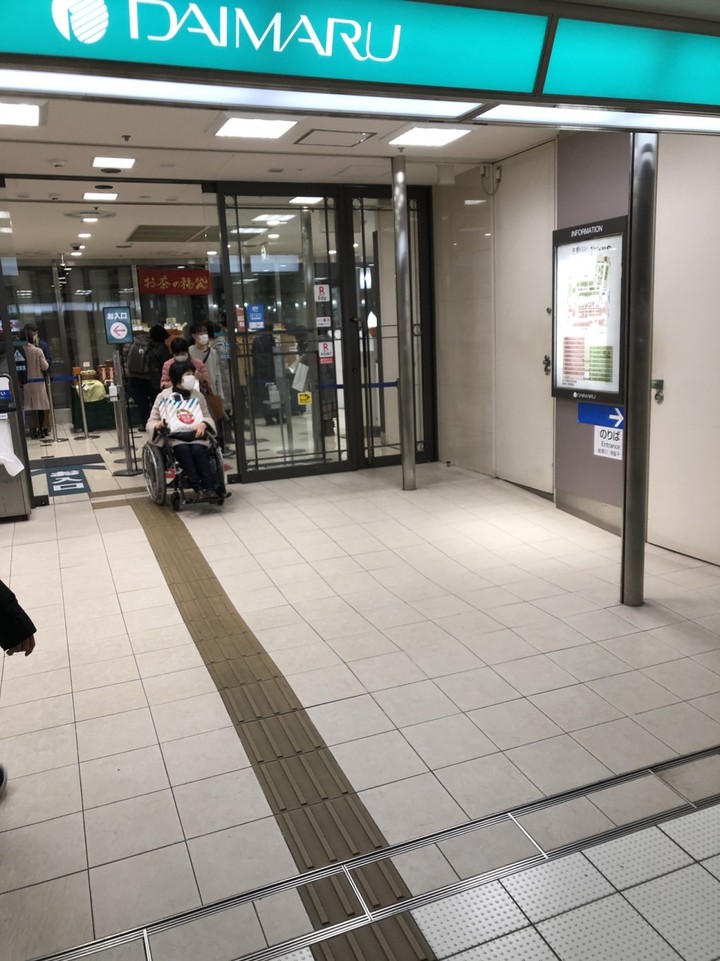 入り口
