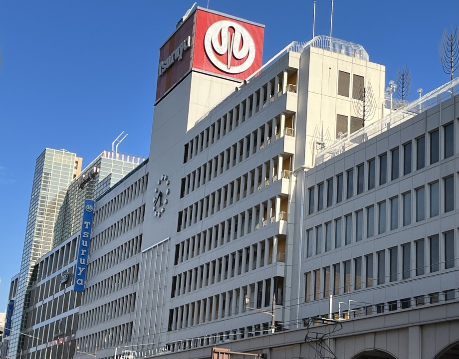 店の外観