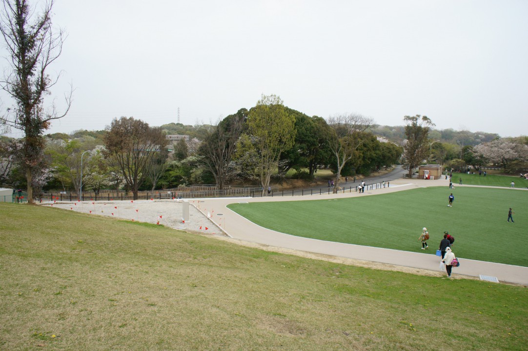 コンセント供給機を作っていたけどデイキャンプ用？