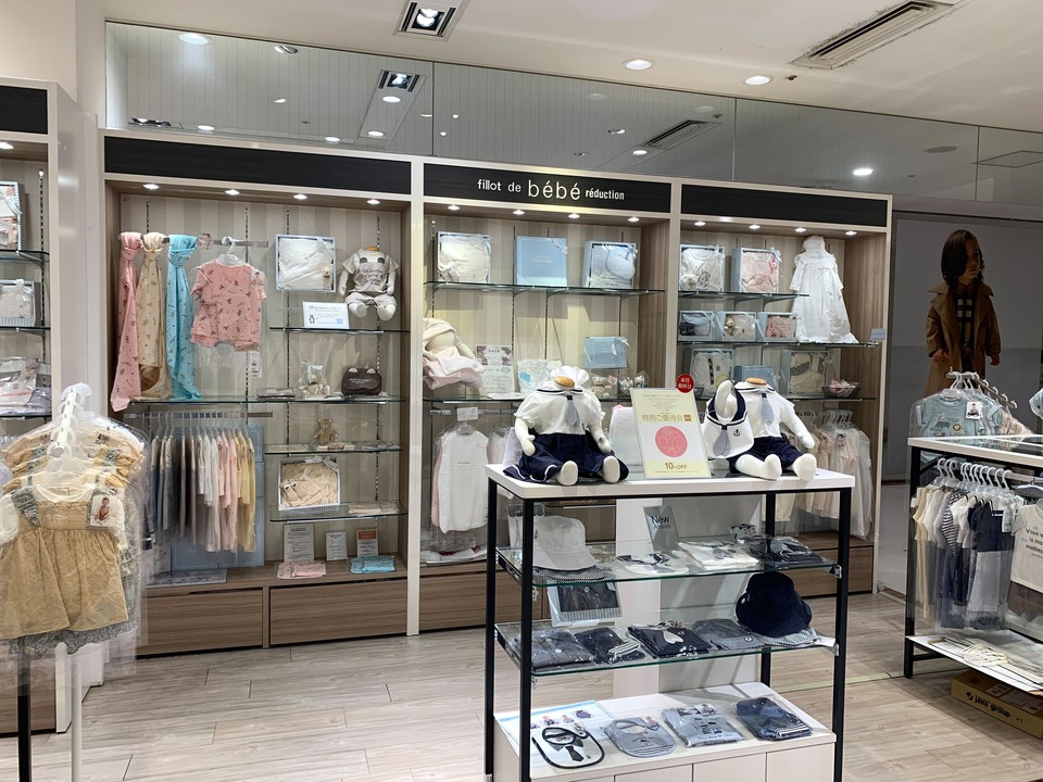 バーバリー 子供 ストア 服 店舗 東京