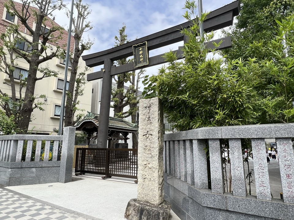 神社の入口から