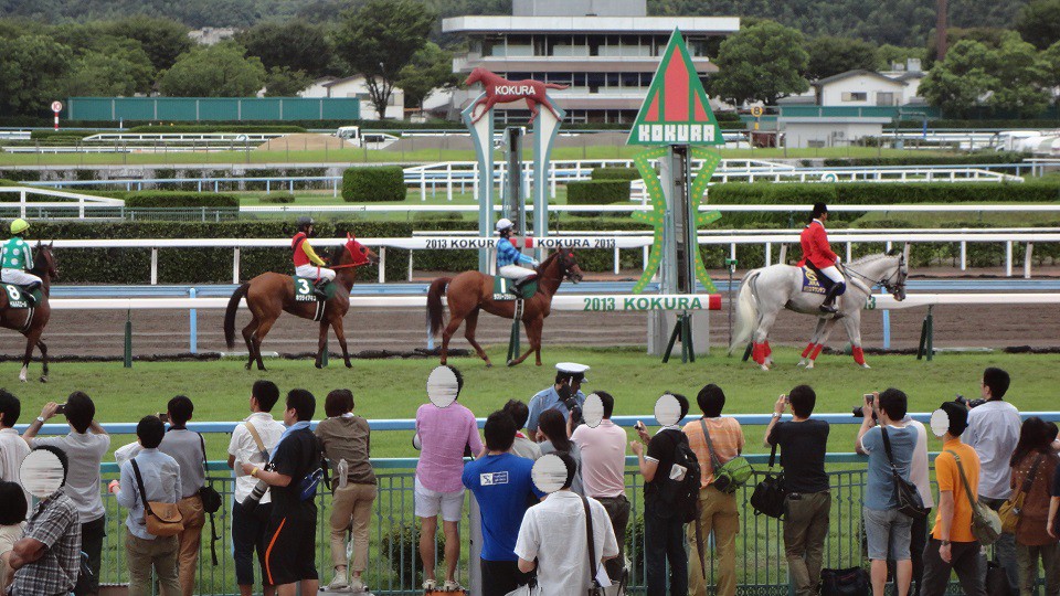 小倉２歳Ｓ　本馬場入場