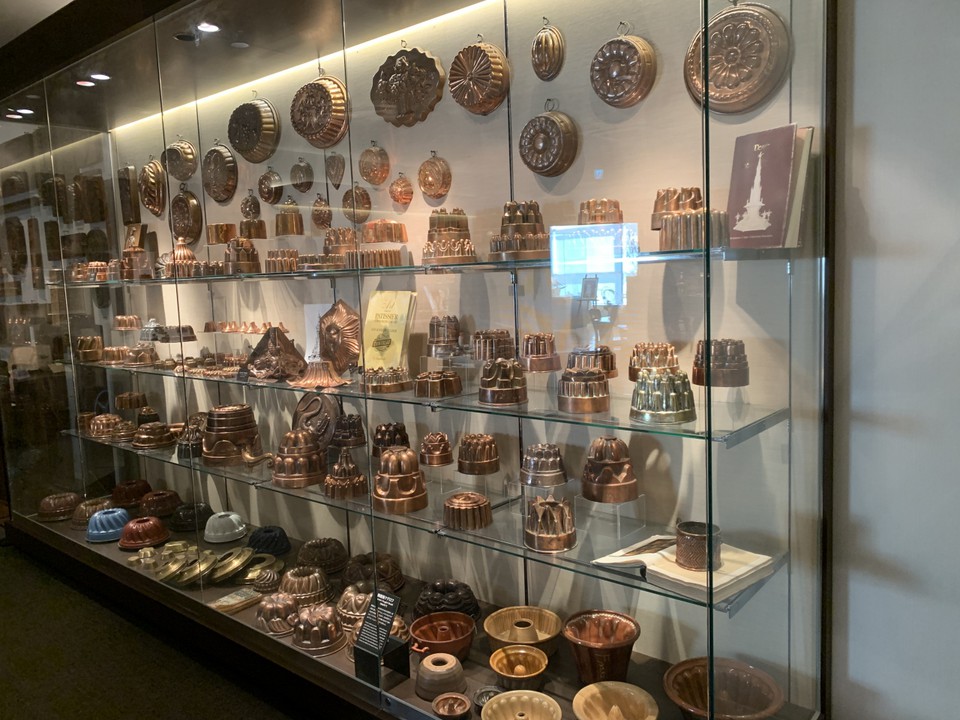 ババロアなどの道具。