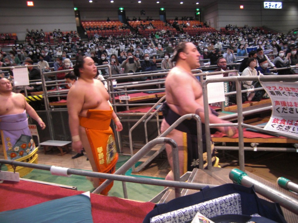 栃ノ心と琴勝峰