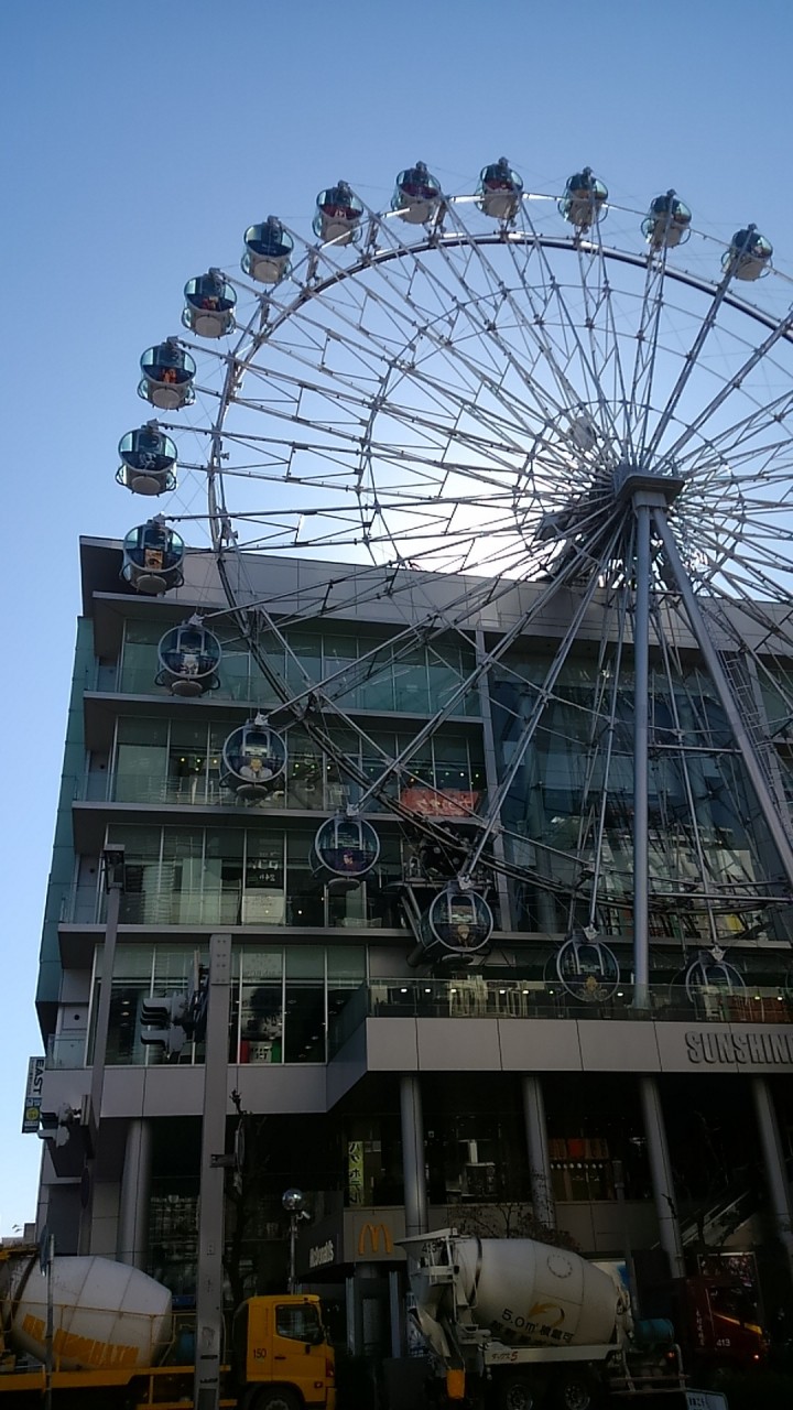 観覧車が目だっていました。