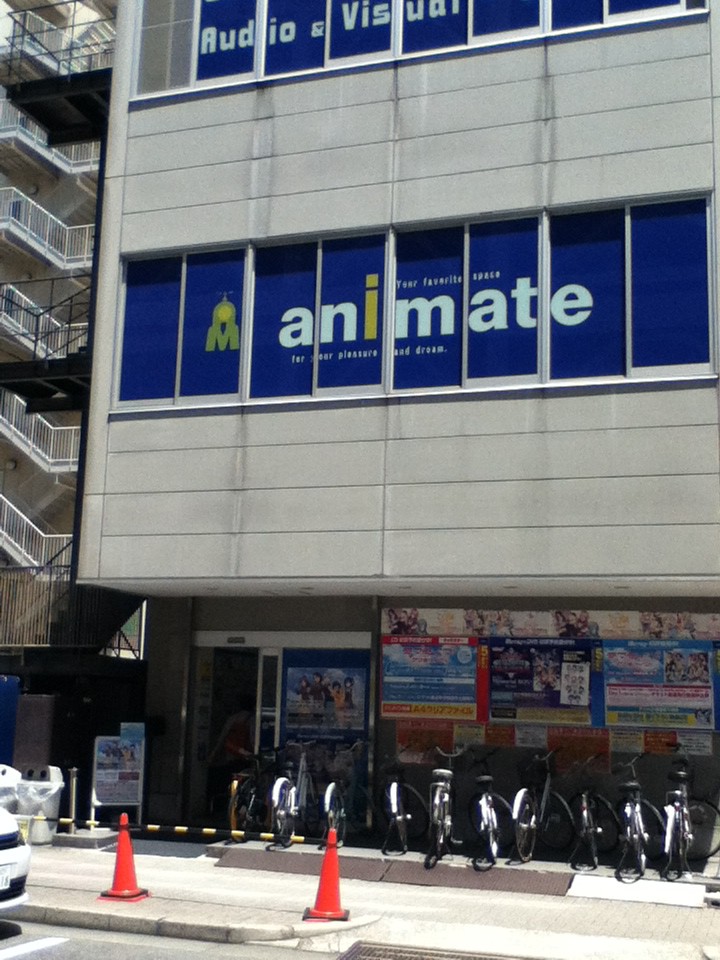 店頭付近