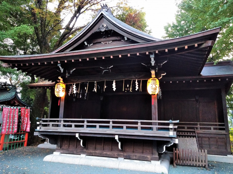 神楽殿もあります