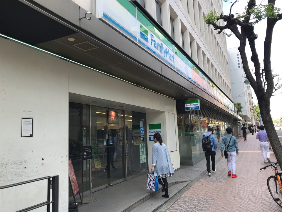 街歩き取材 渋谷でサク飯するなら 渋谷の快適コンビニイートイン Pathee パシー