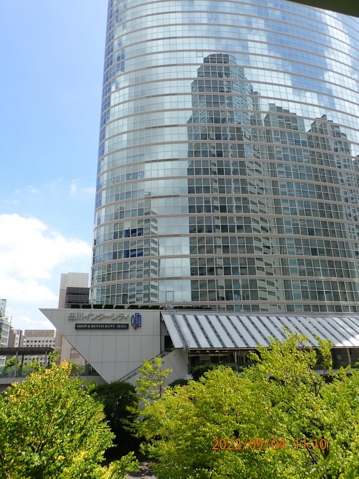 大きな建物です