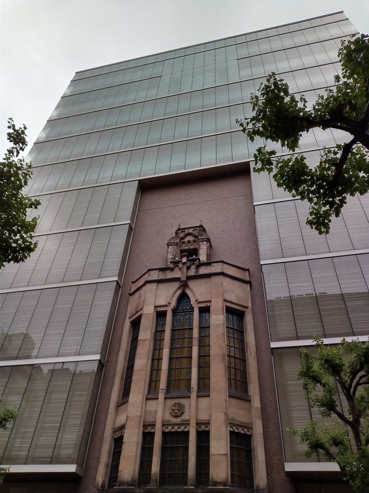 交詢ビル