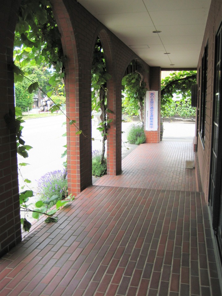 この回廊のような雰囲気が好い