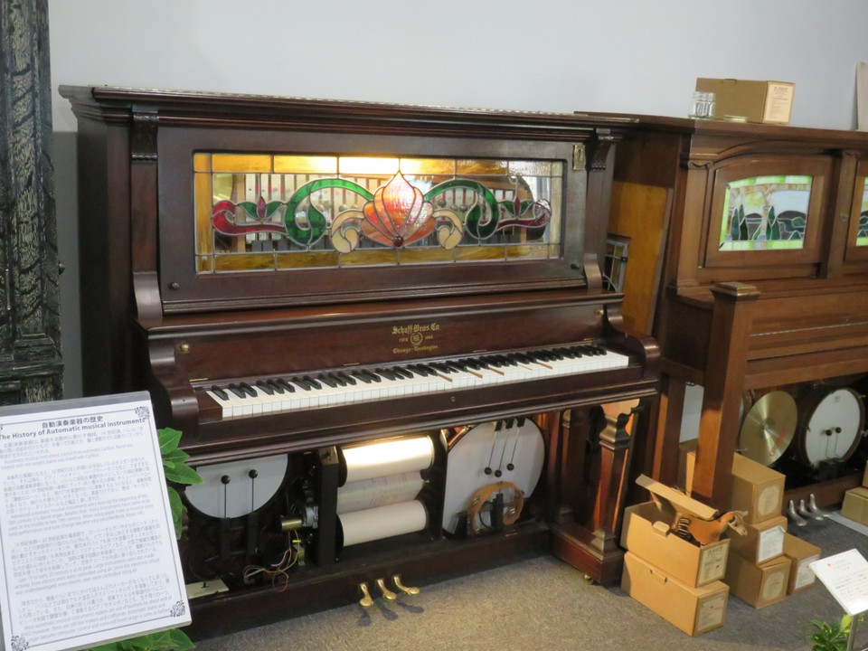 クラシカルな展示品は素晴らしい音を奏でます