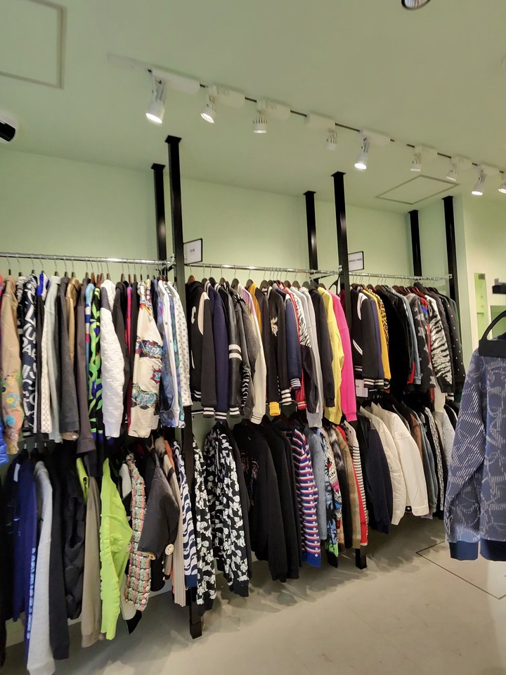 店内の売り場