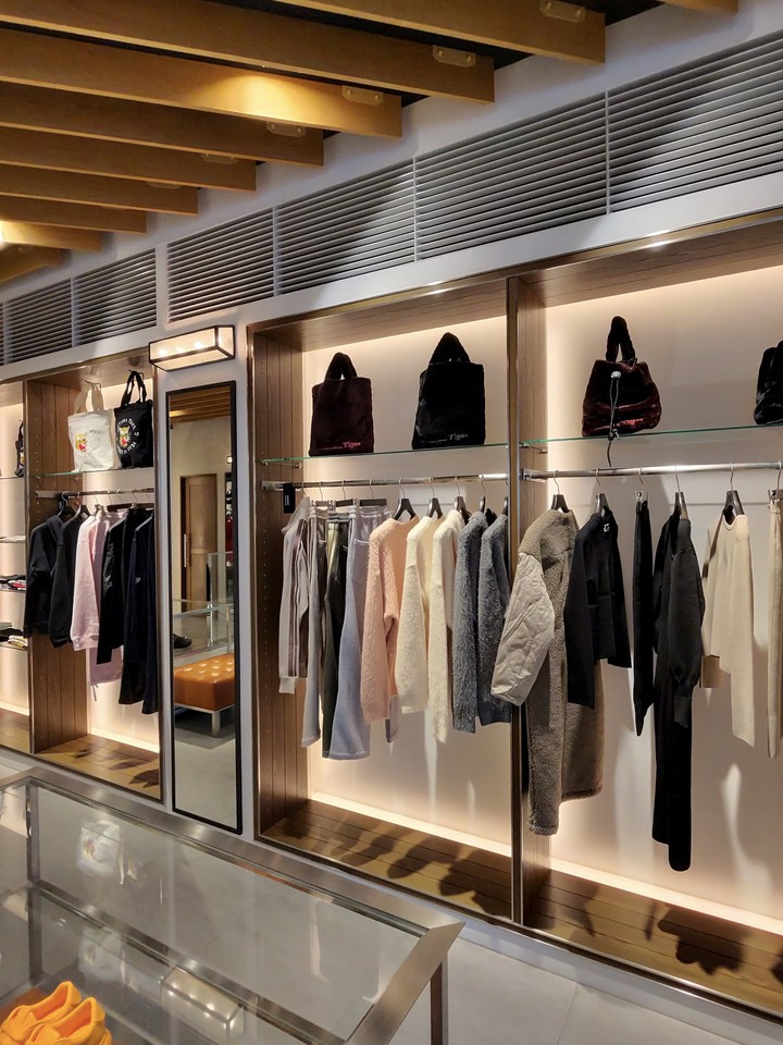 店内の売り場