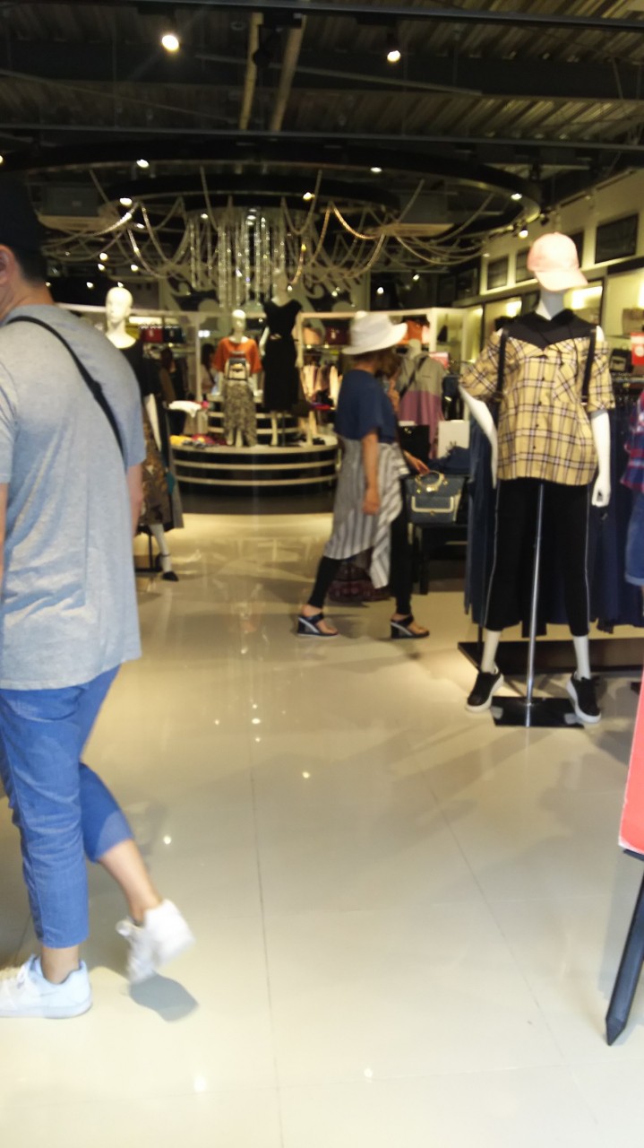 セシルマクビー