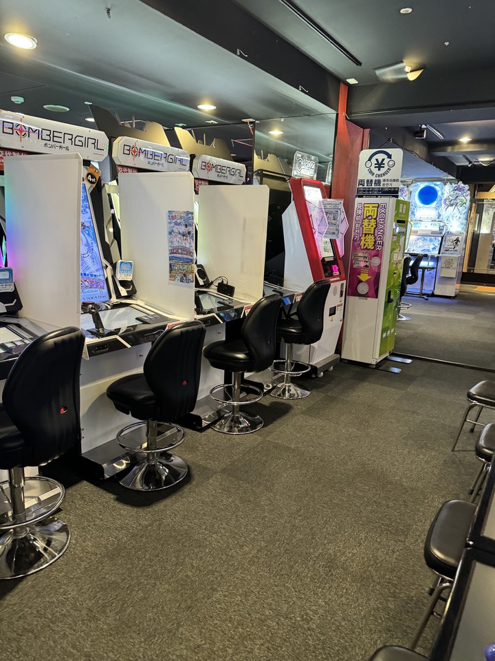 TAITO STATIONの店内のゲーム