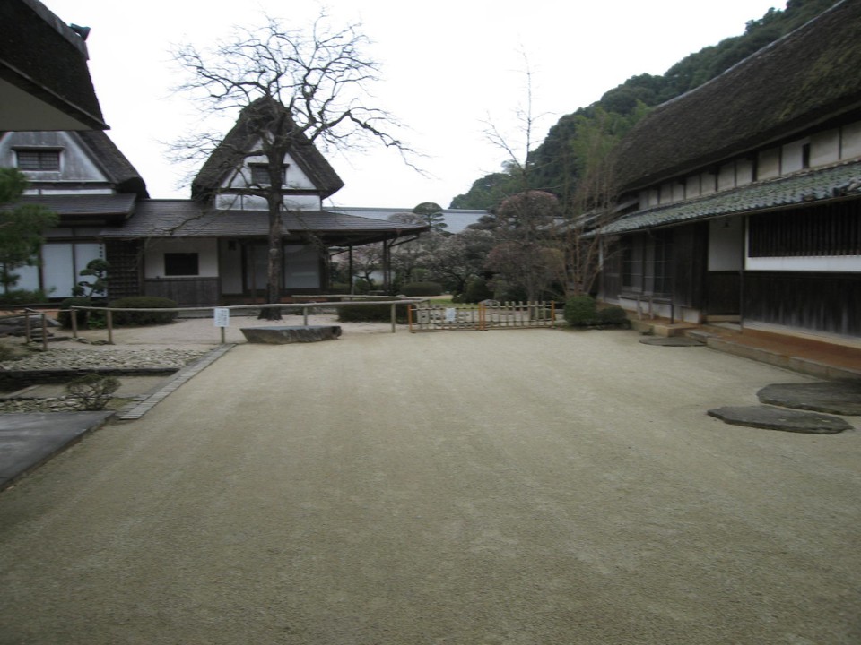 屋敷
